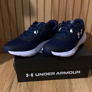 Under Armour Navy and White Men’s Athletic Running Sneakers UA Surge 3